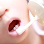 赤ちゃん用歯ブラシはどう選べばいい？年齢別おすすめの選び方