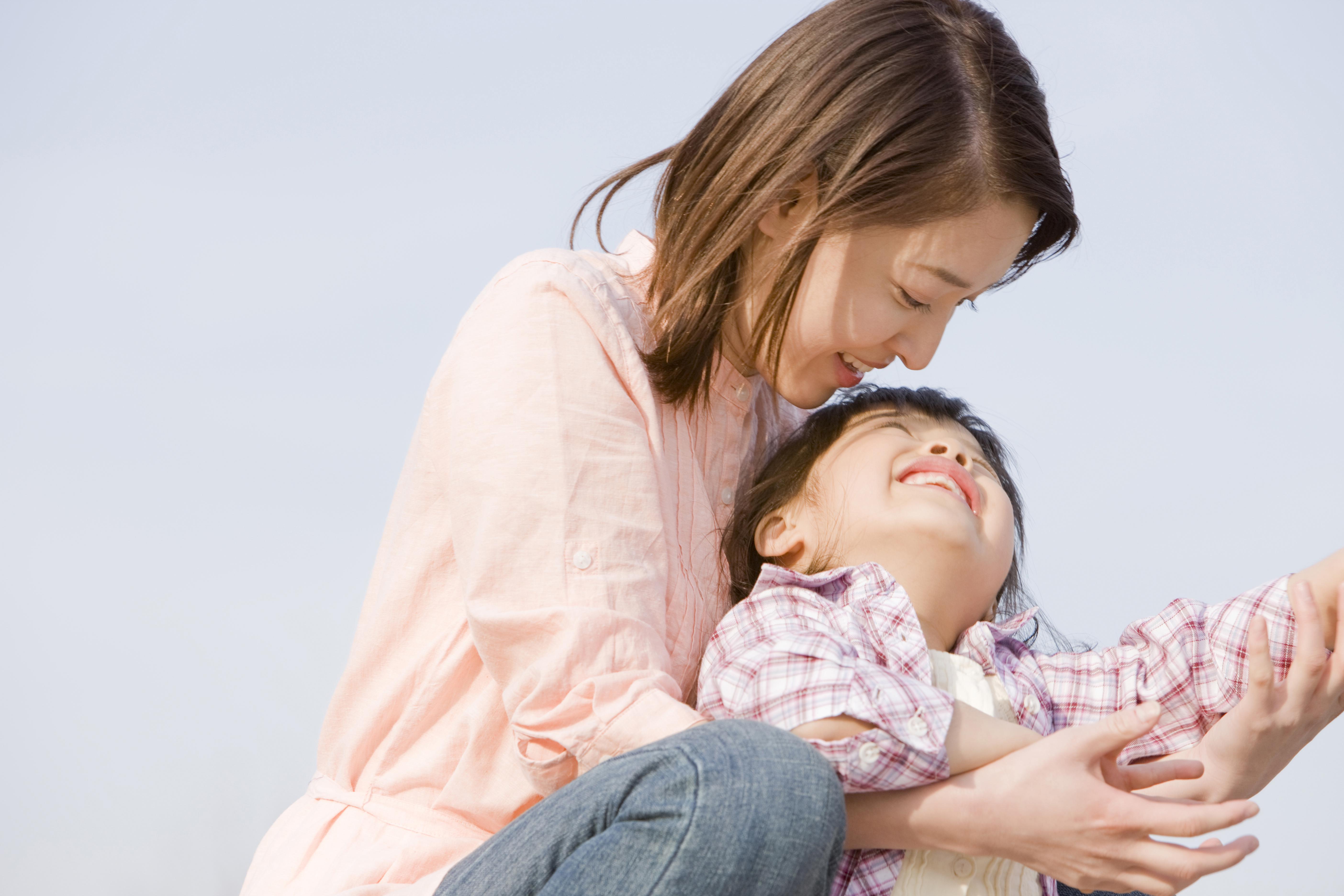 口唇ヘルペスは赤ちゃんにうつる病気なの 見分け方と予防法