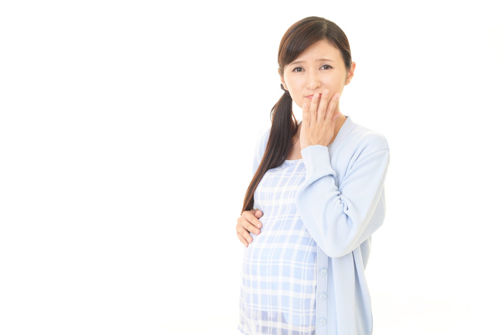 カンジダ膣炎への感染を心配する妊婦の画像